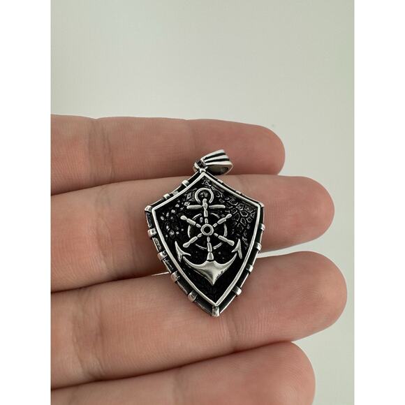 New Sterling Silver 925 Anchor And Ship Wheel Pendent - Picture 2 of 6